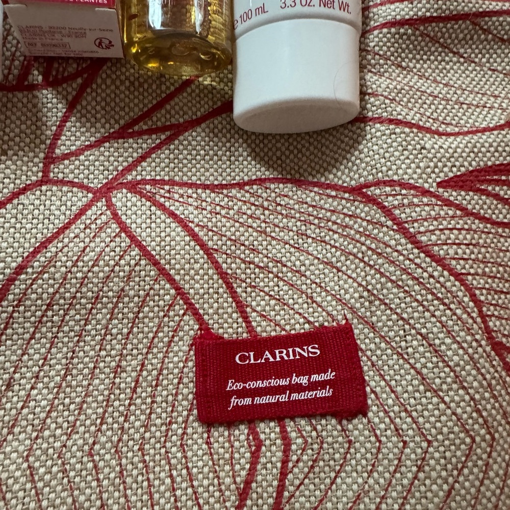 Clarins beauty seat new with beach/tote bag - Picture 2 of 4